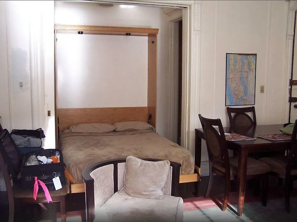 ホテル Upper West Side Brownstone ニューヨーク